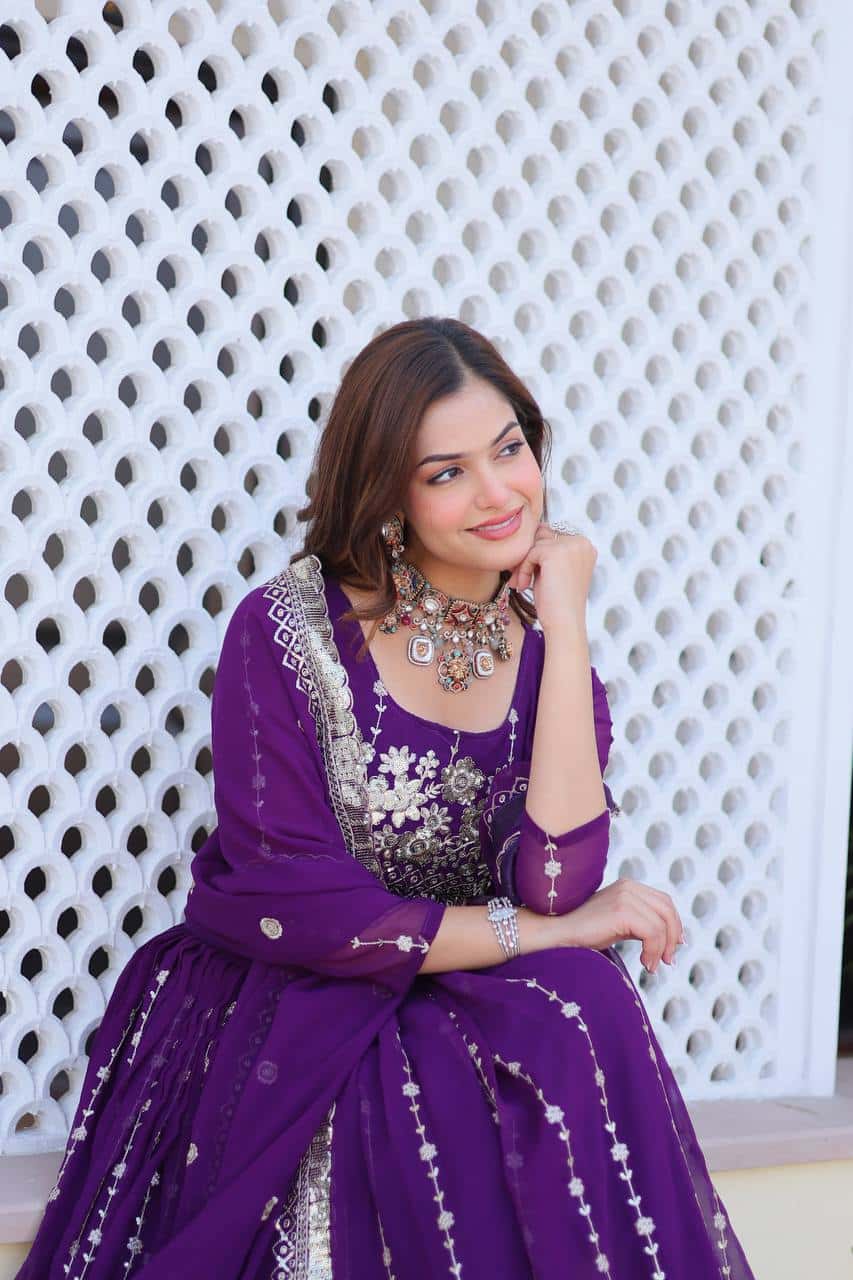 Women's faux georgette wedding wear readyto wear lehenga set