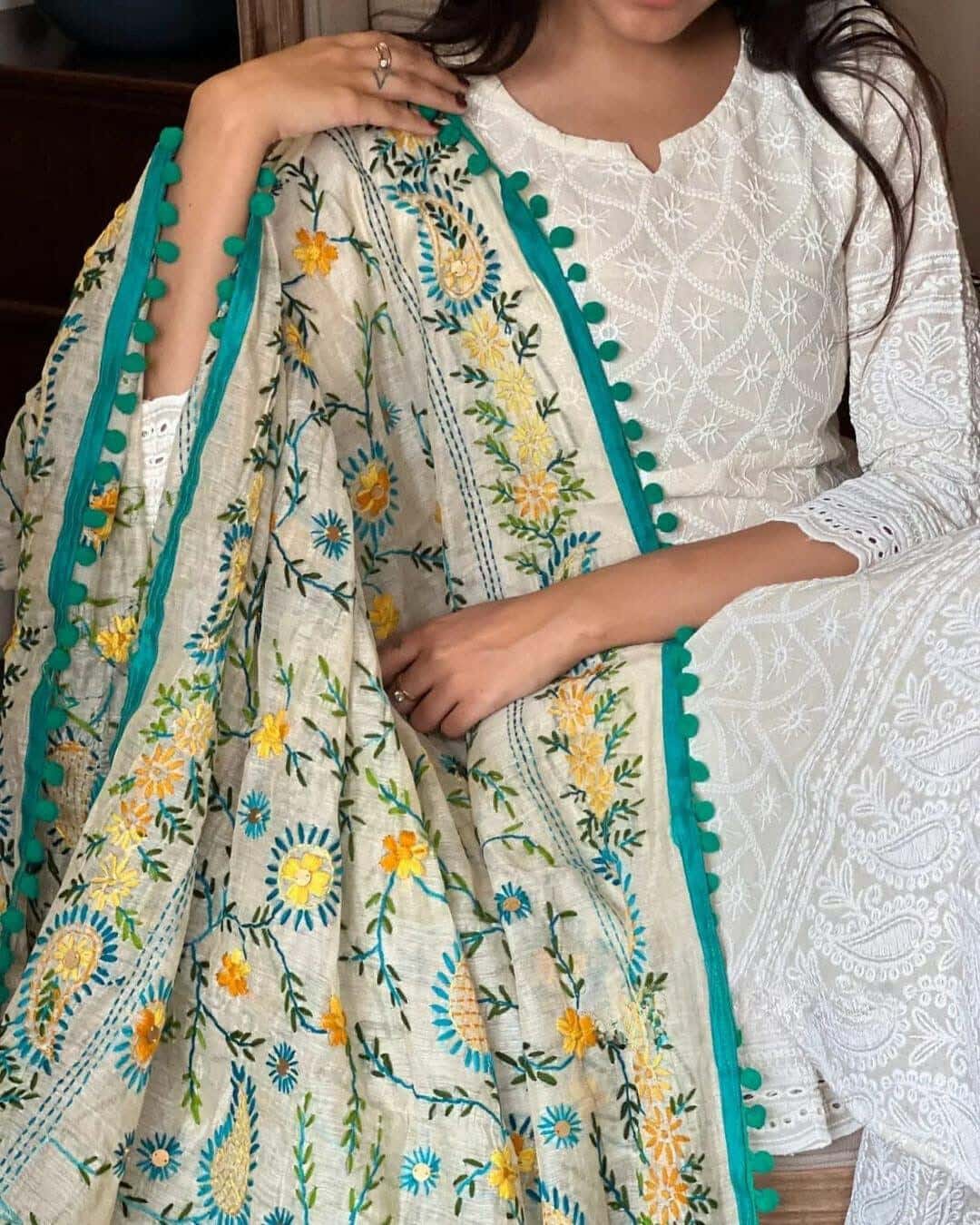 Chicken Off White Kurta and Pant Set with Printed Chanderi Dupatta