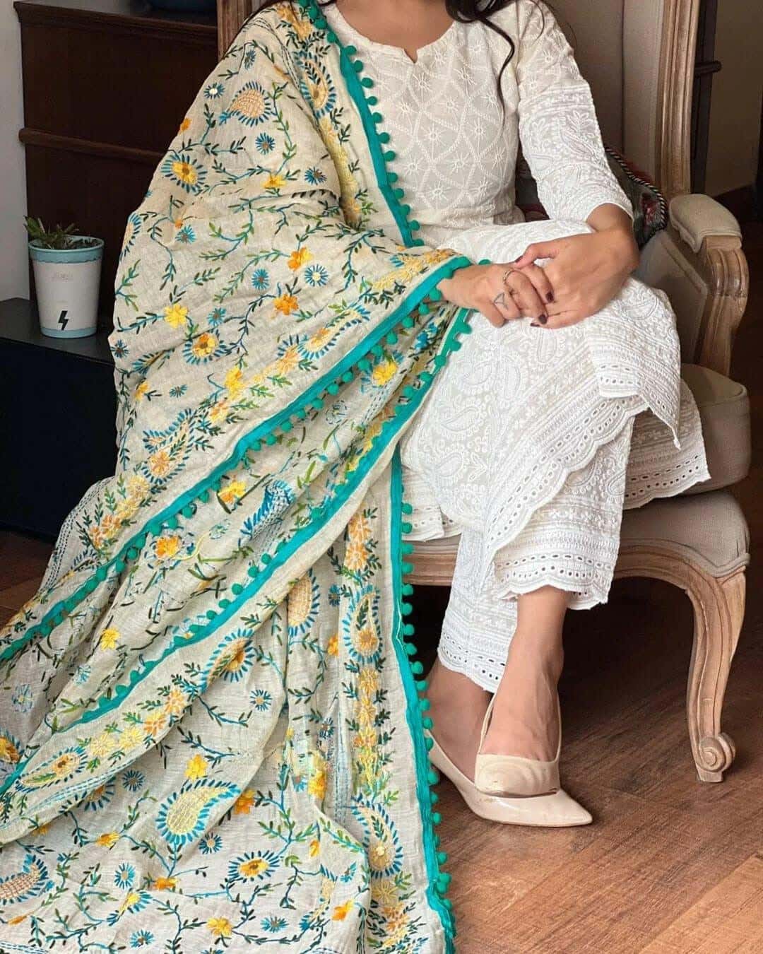 Chicken Off White Kurta and Pant Set with Printed Chanderi Dupatta