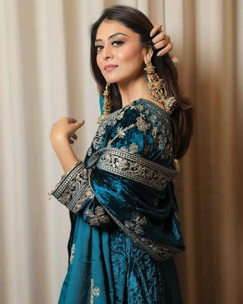 "Luxurious Heavy Velvet Sequins Embroidered Top, Plazzo & Dupatta Set"