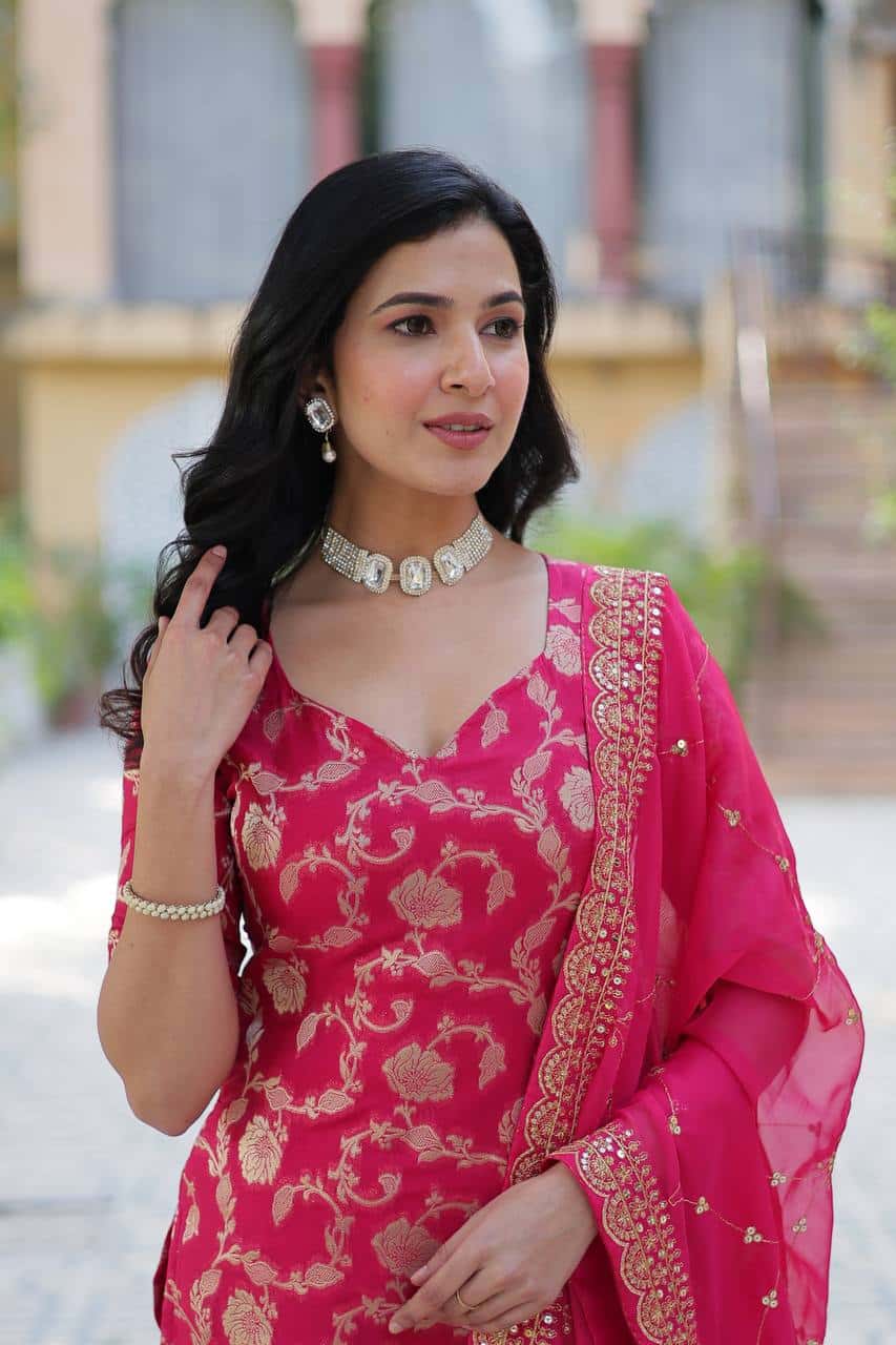 "Exquisite Viscose Georgette Jacquard Kurti & Gharara Set with Embroidered Silk Dupatta"