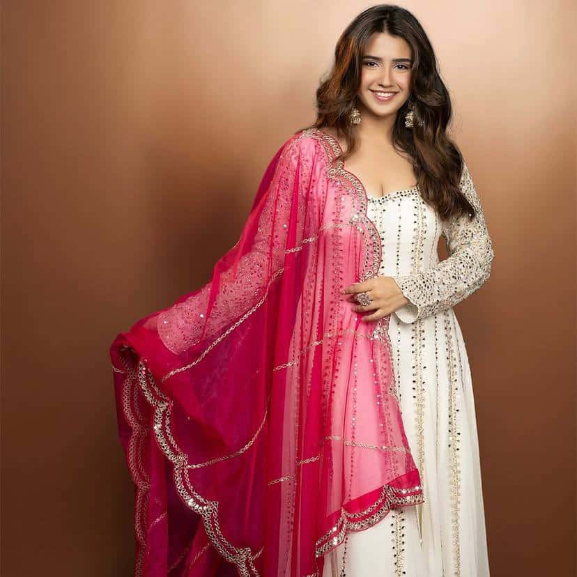 "Luxurious Sequins Embroidered Georgette & Organza Set – Fully Stitched"