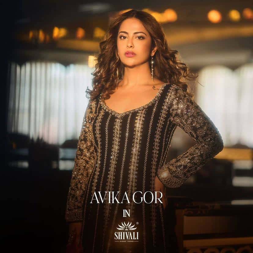 "Luxurious Sequins Embroidered Georgette & Organza Set – Fully Stitched"