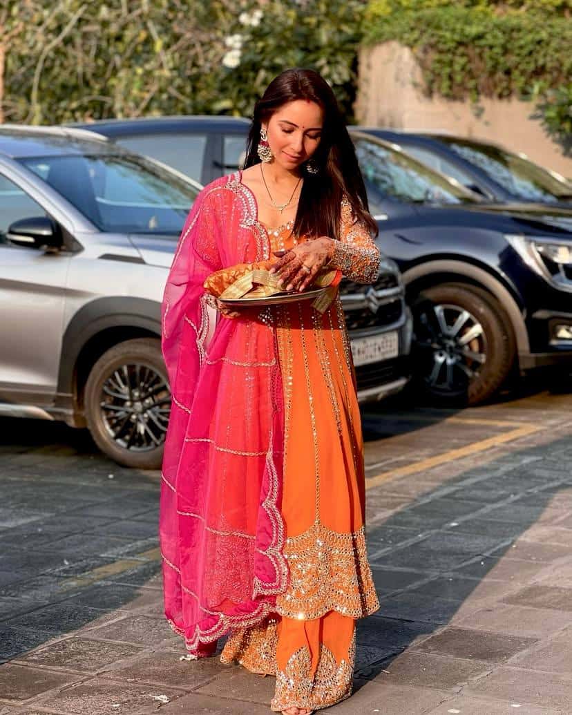 "Luxurious Sequins Embroidered Georgette & Organza Set – Fully Stitched"