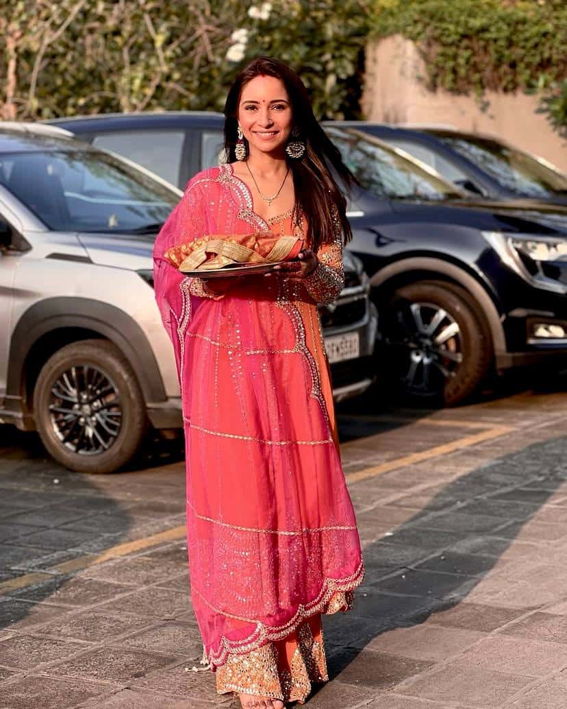 "Luxurious Sequins Embroidered Georgette & Organza Set – Fully Stitched"