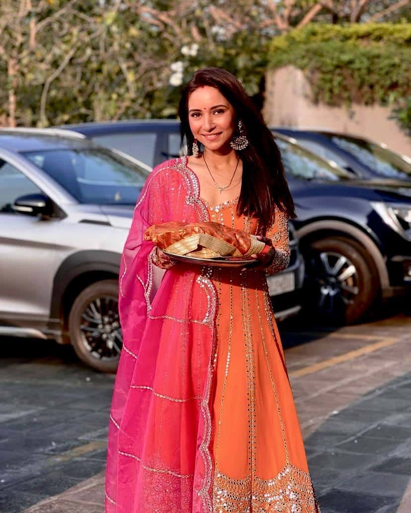 "Luxurious Sequins Embroidered Georgette & Organza Set – Fully Stitched"