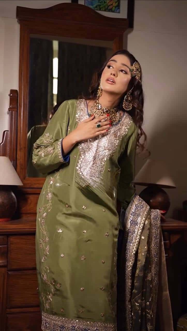 Chinon Elegance: Embroidered Top, Pant, and Dupatta Set
