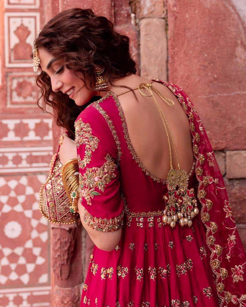 "Elegant Heavy Georgette Gown with Sequence, Zari & Thread Embroidery - Free Size, 3 Meter Flair"