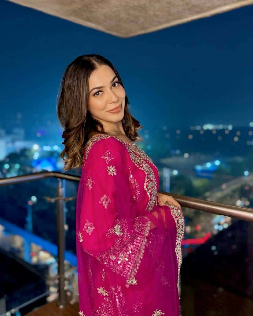 "Chinon Silk Kurti & Plazzo Set with Sequins Embroidery and Organza Dupatta"