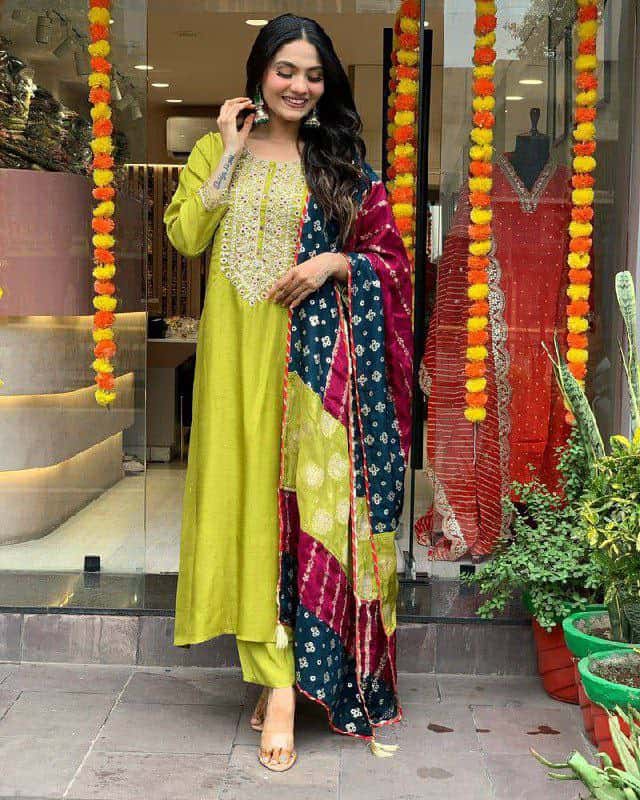 "Elegant Viscose Chanderi Embroidered Kurti Set with Jaquard Dupatta"