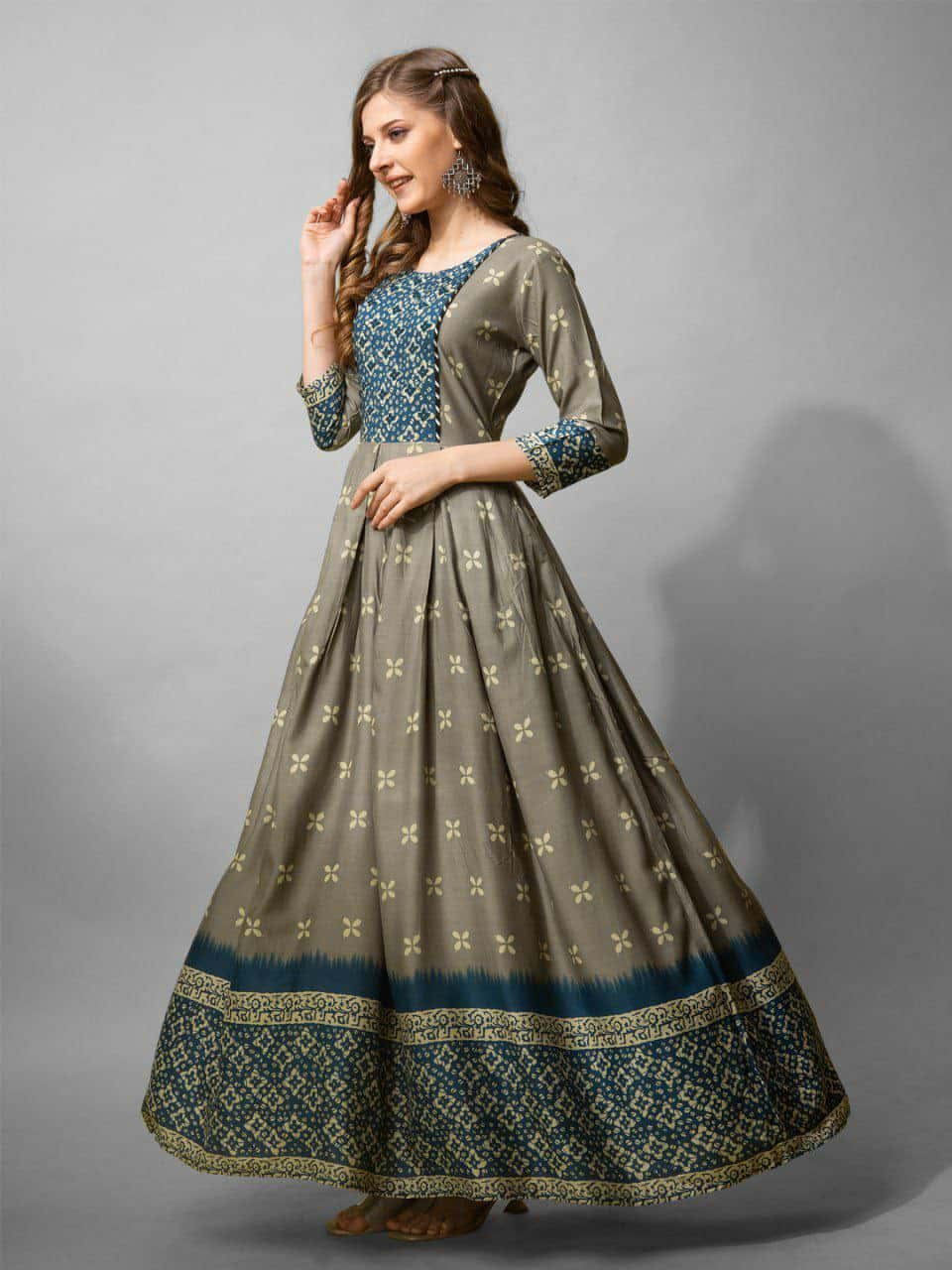 "Gray Cotton Blend Print - Women's  52-inch Length"